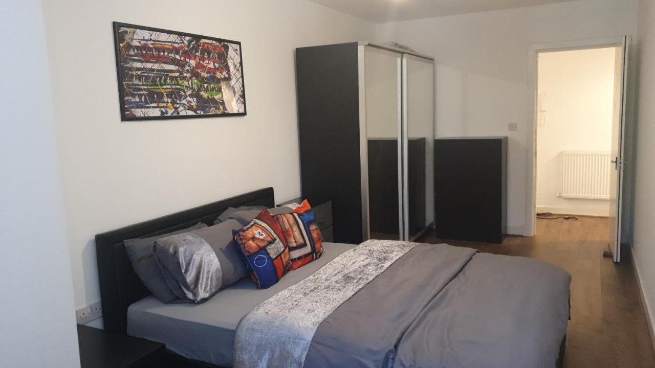 Double Room With Shared Bathroom London Luaran gambar