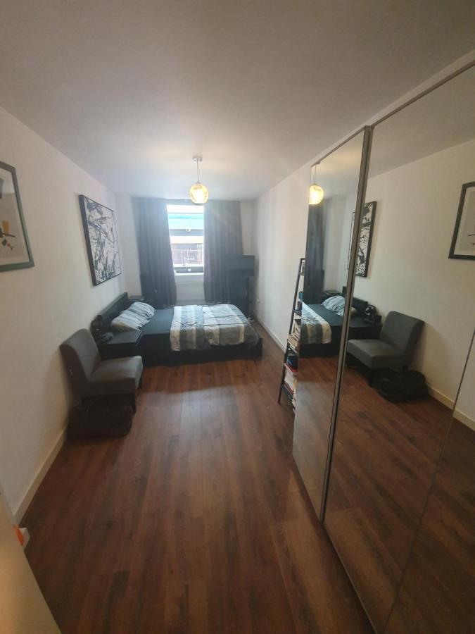Double Room With Shared Bathroom London Luaran gambar